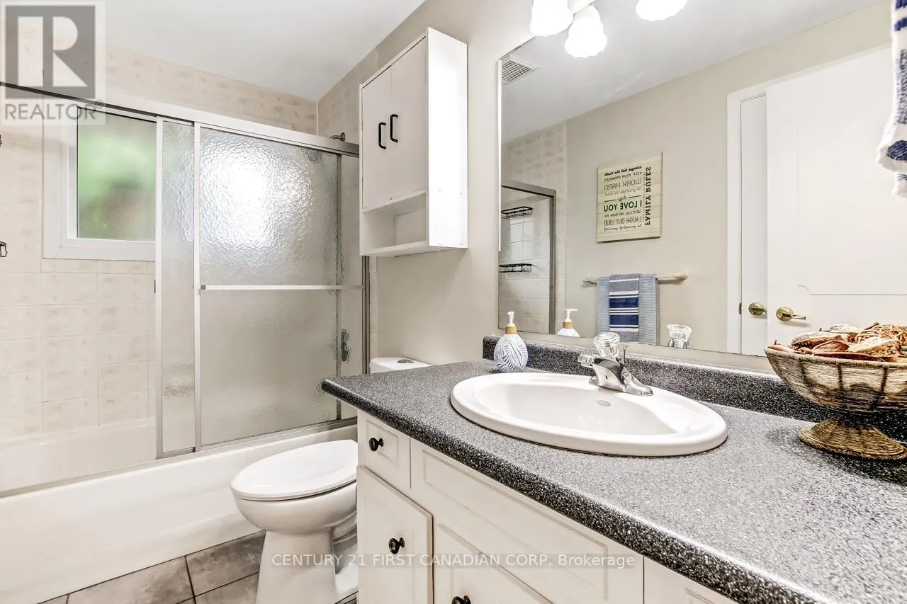 440 CASTLEGROVE BOULEVARD