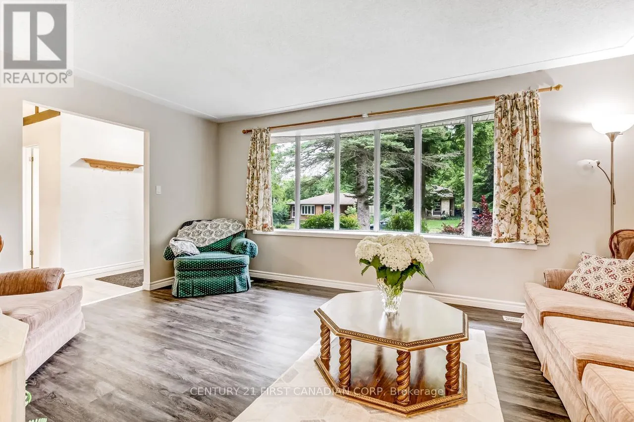 440 CASTLEGROVE BOULEVARD