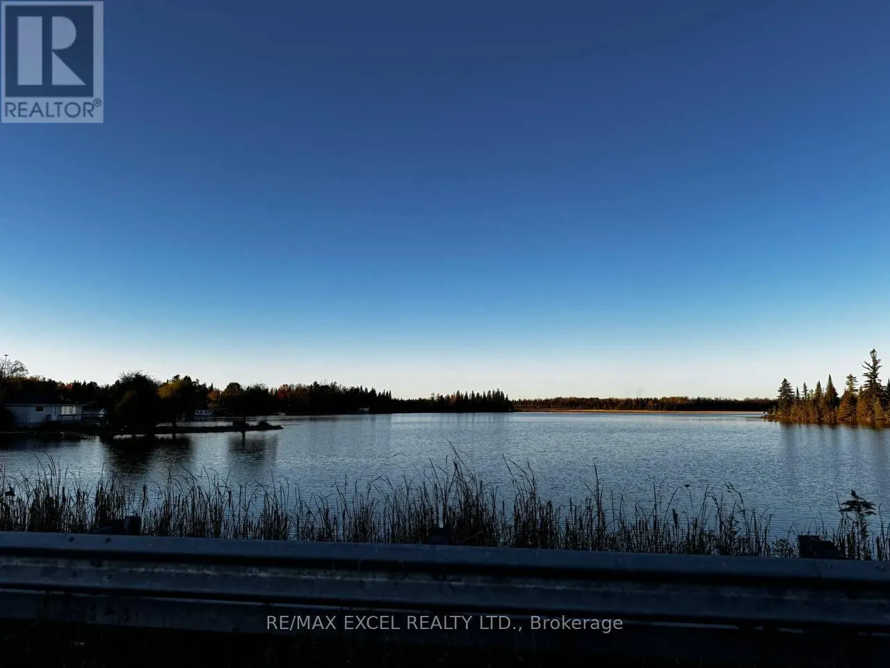 19 LAKEVIEW COTTAGE ROAD