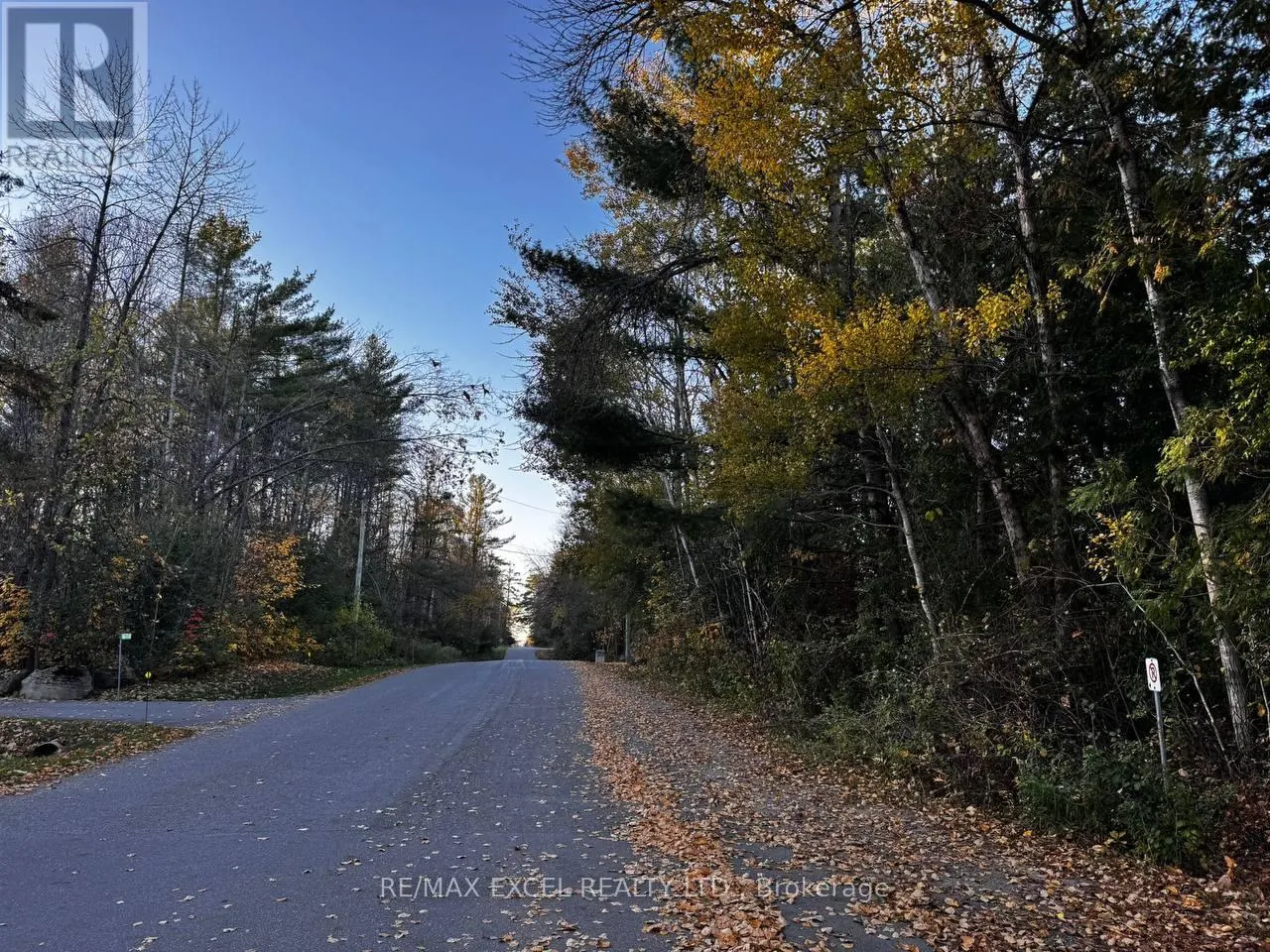 19 LAKEVIEW COTTAGE ROAD