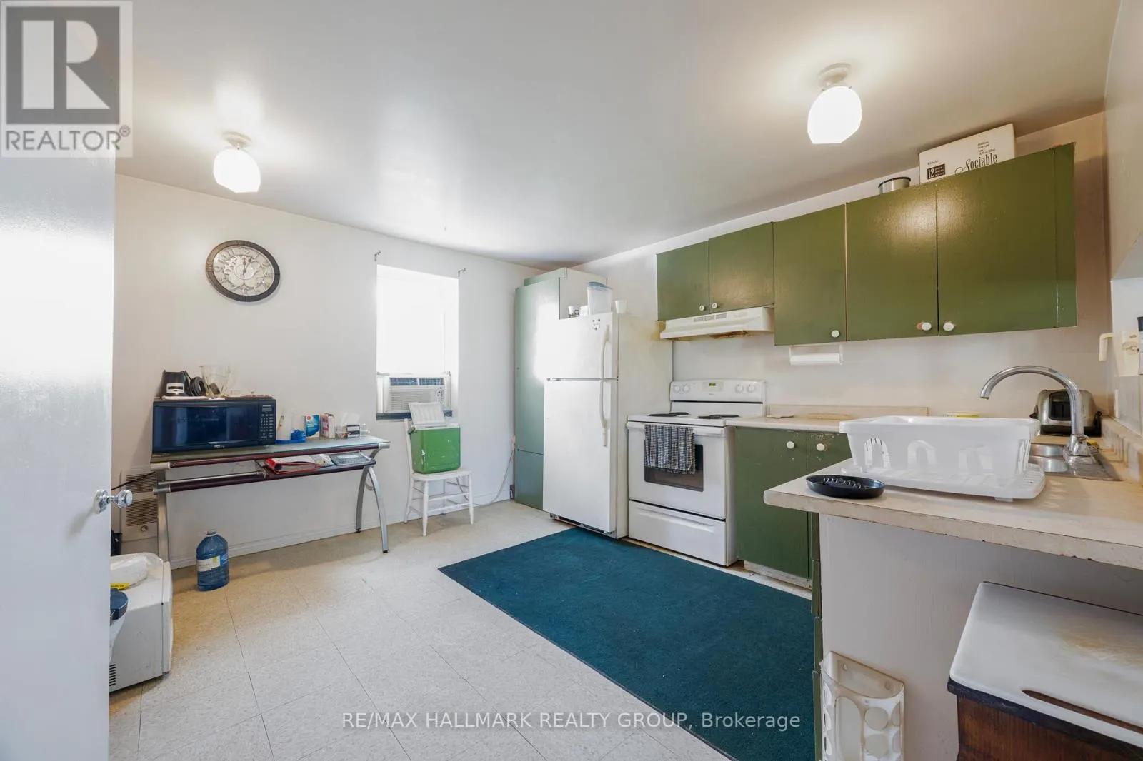 6763 RIDEAU VALLEY DRIVE S