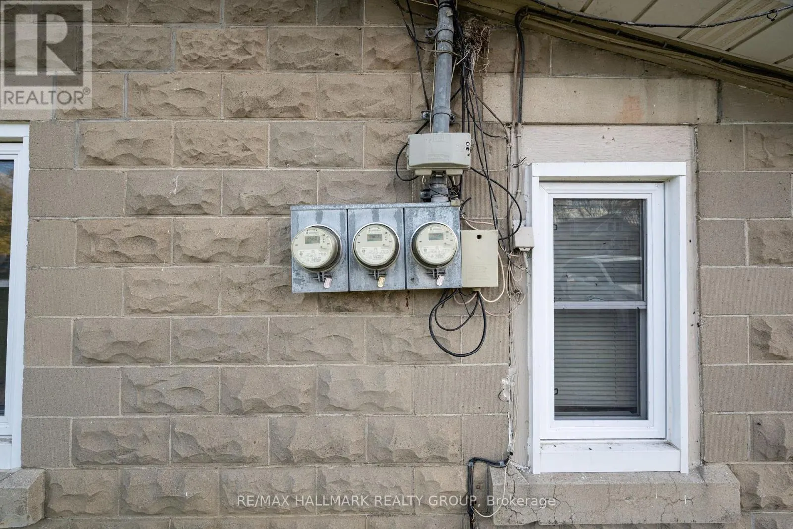 6763 RIDEAU VALLEY DRIVE S