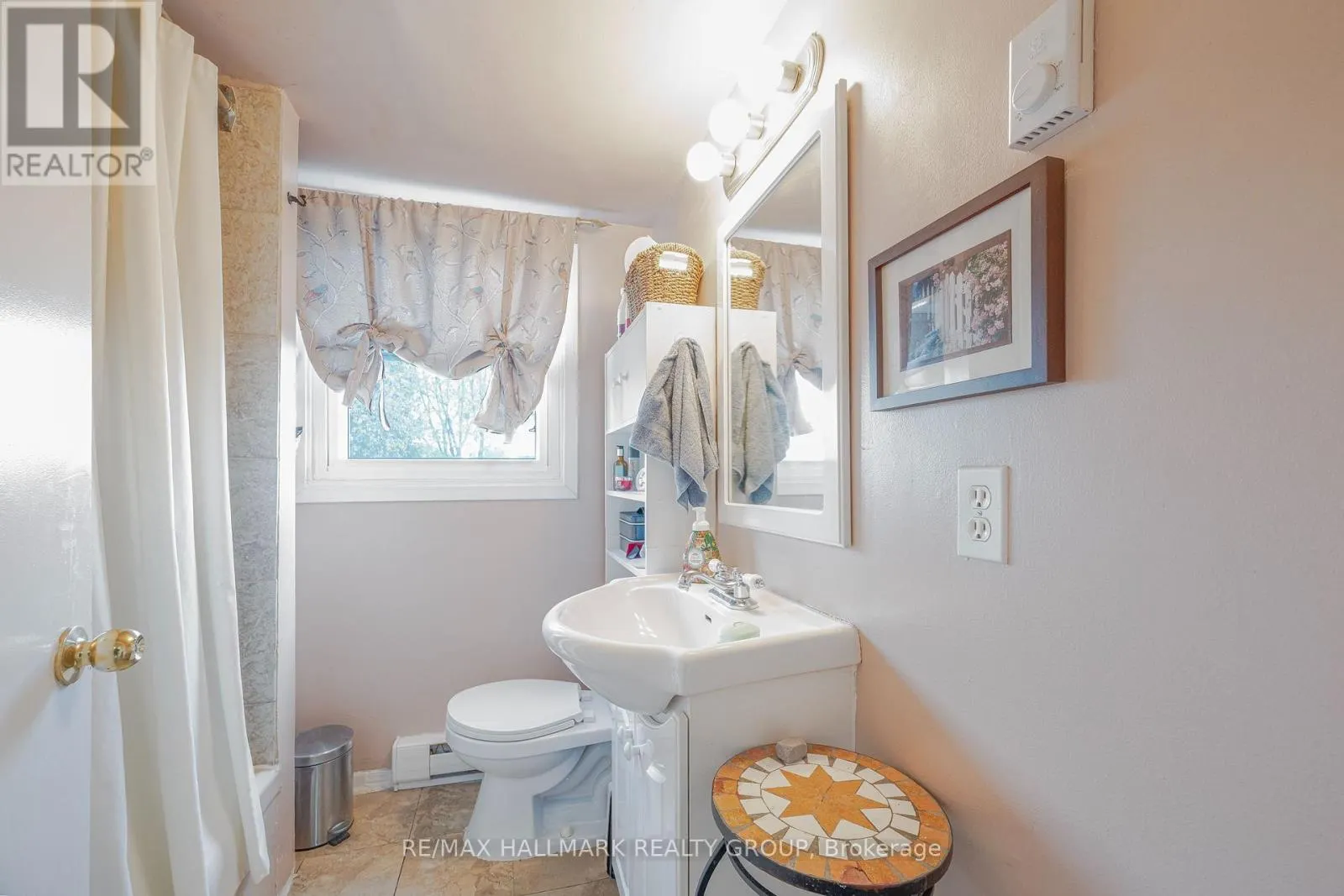 6763 RIDEAU VALLEY DRIVE S