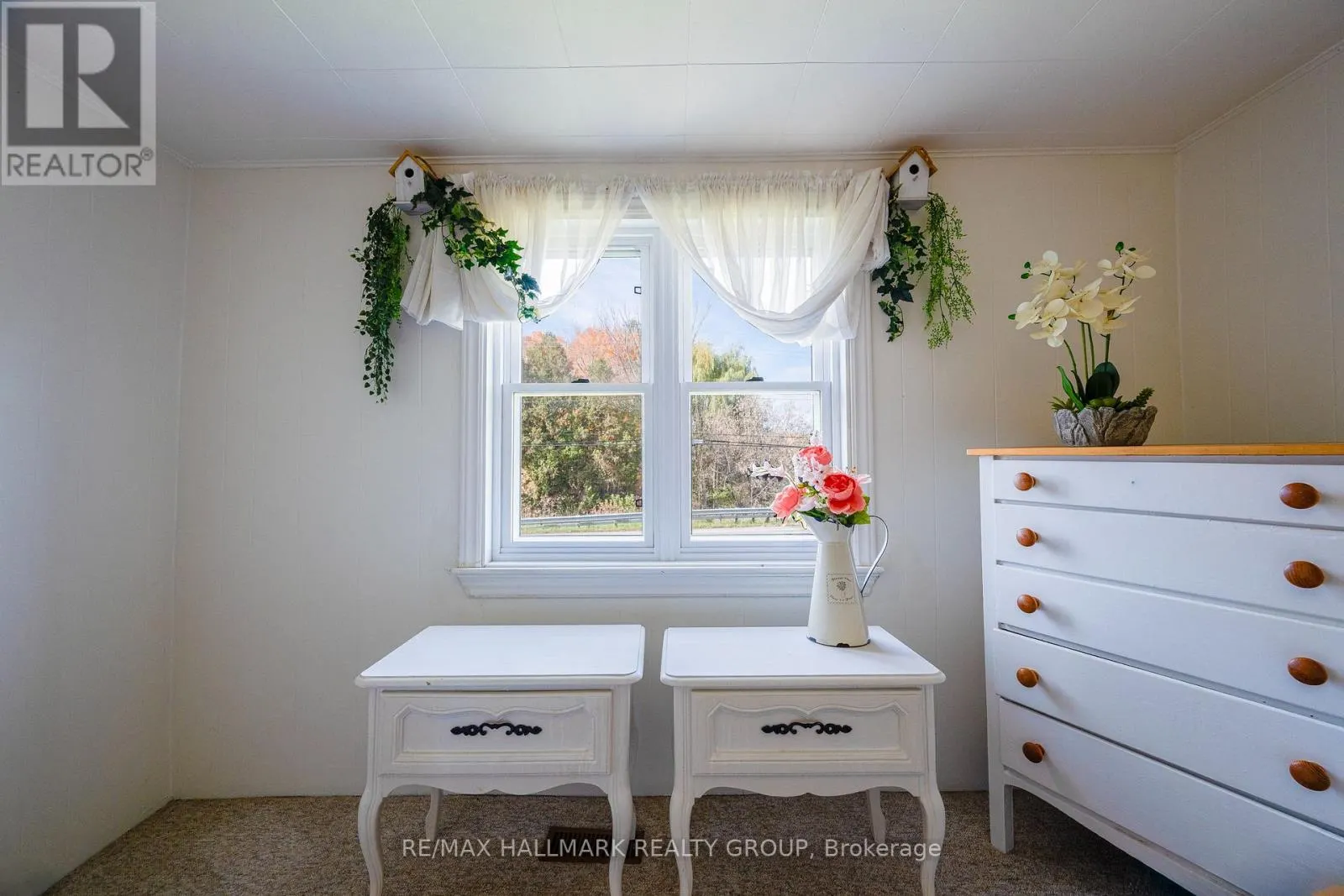 6763 RIDEAU VALLEY DRIVE S