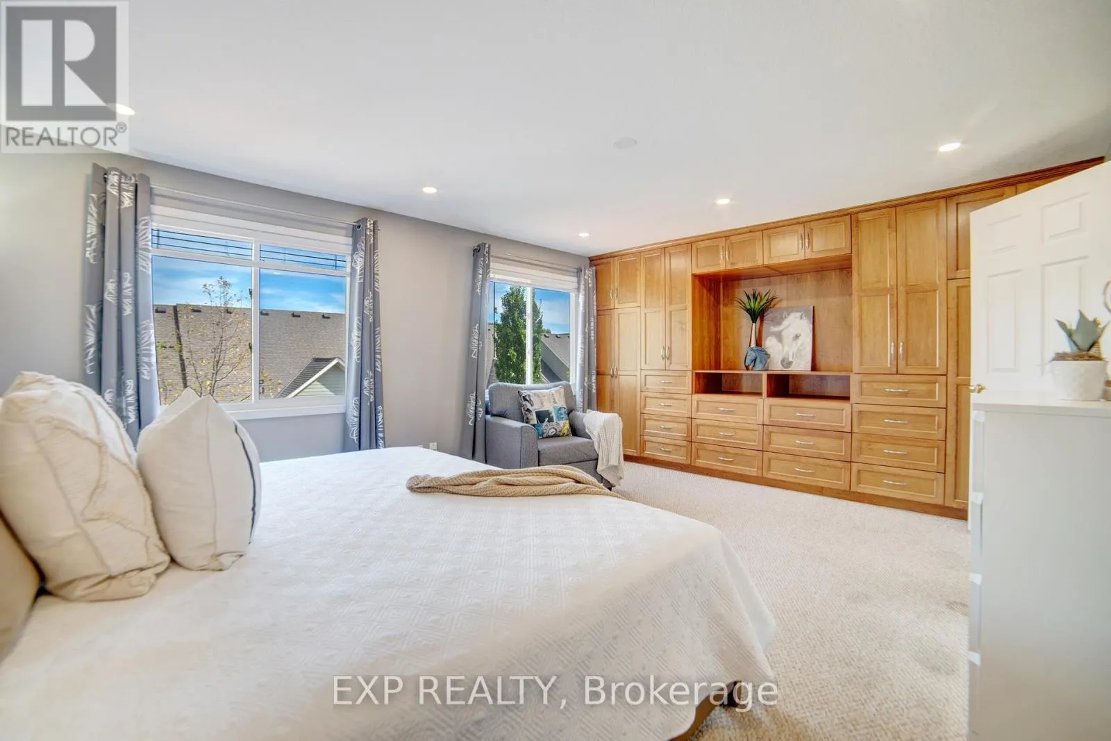 26 - 30 BRYAN COURT W