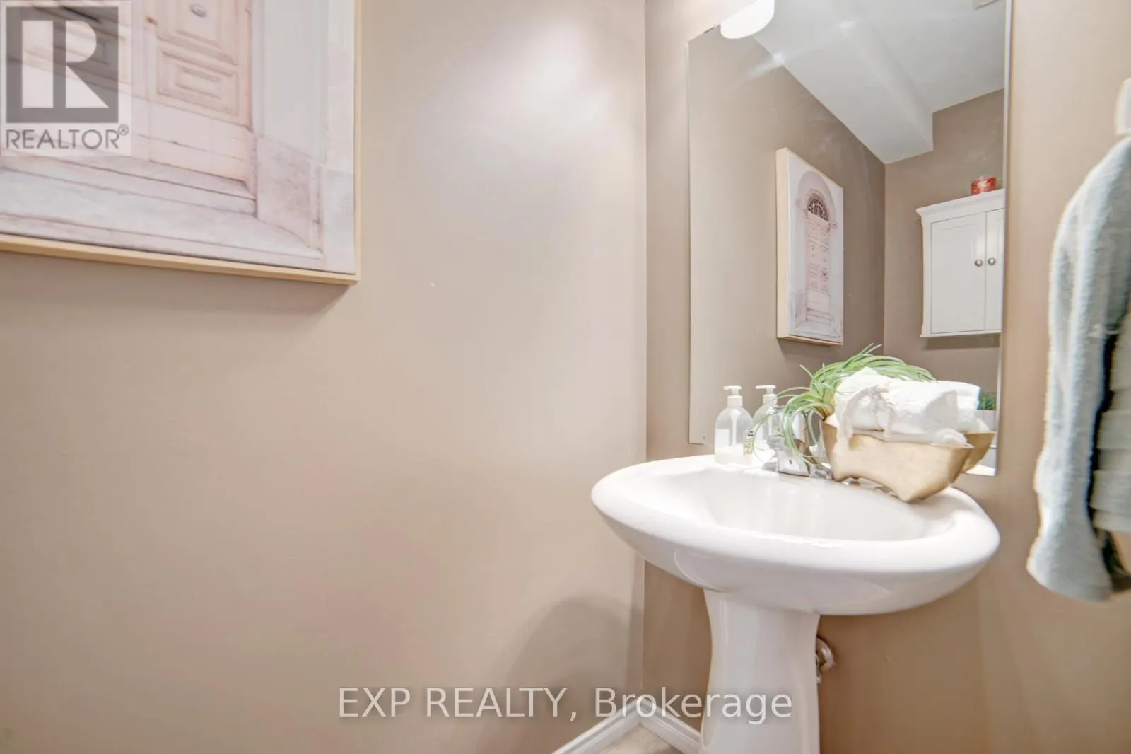 26 - 30 BRYAN COURT W