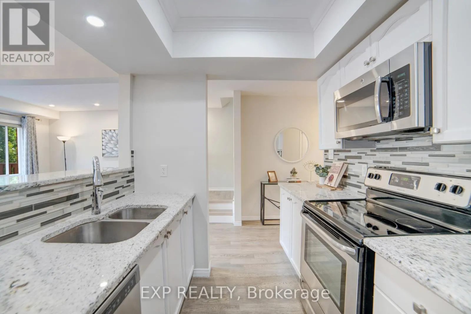 26 - 30 BRYAN COURT W