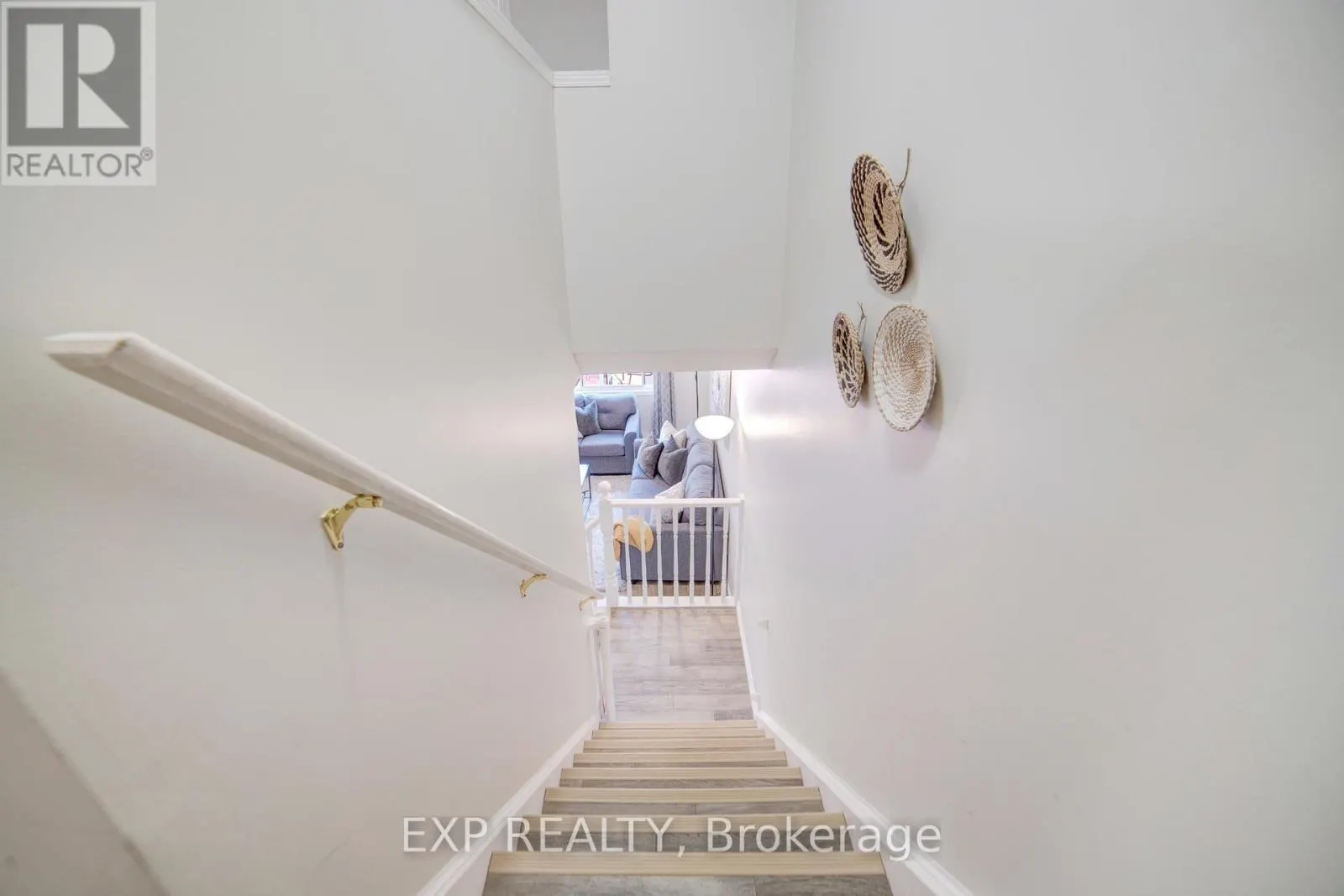 26 - 30 BRYAN COURT W