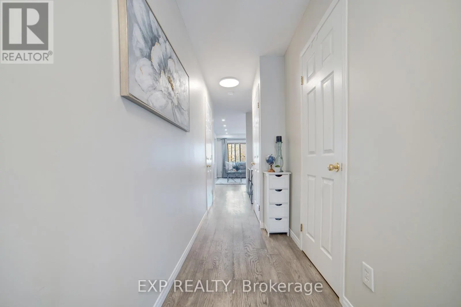 26 - 30 BRYAN COURT W