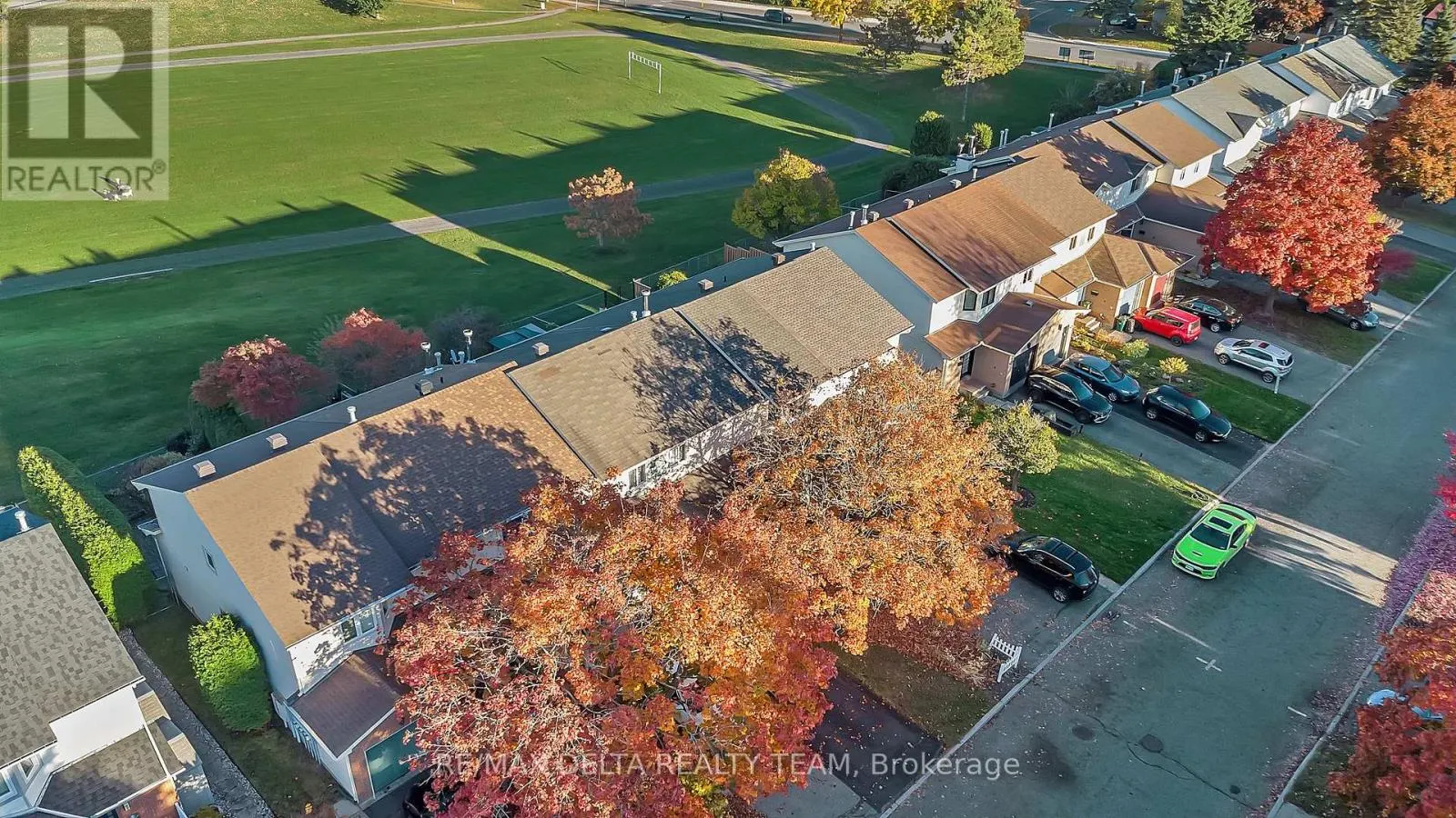 1423 CARAVEL CRESCENT