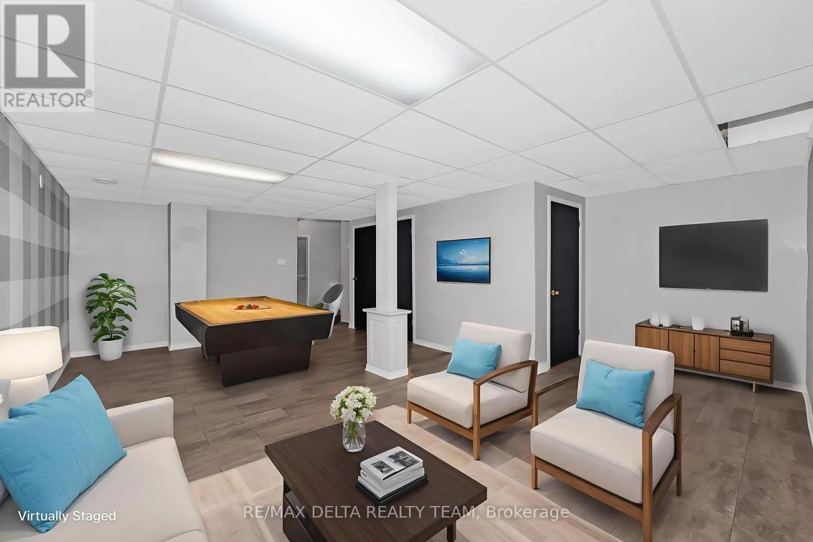 1423 CARAVEL CRESCENT