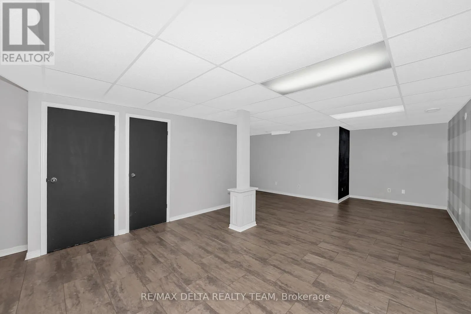 1423 CARAVEL CRESCENT