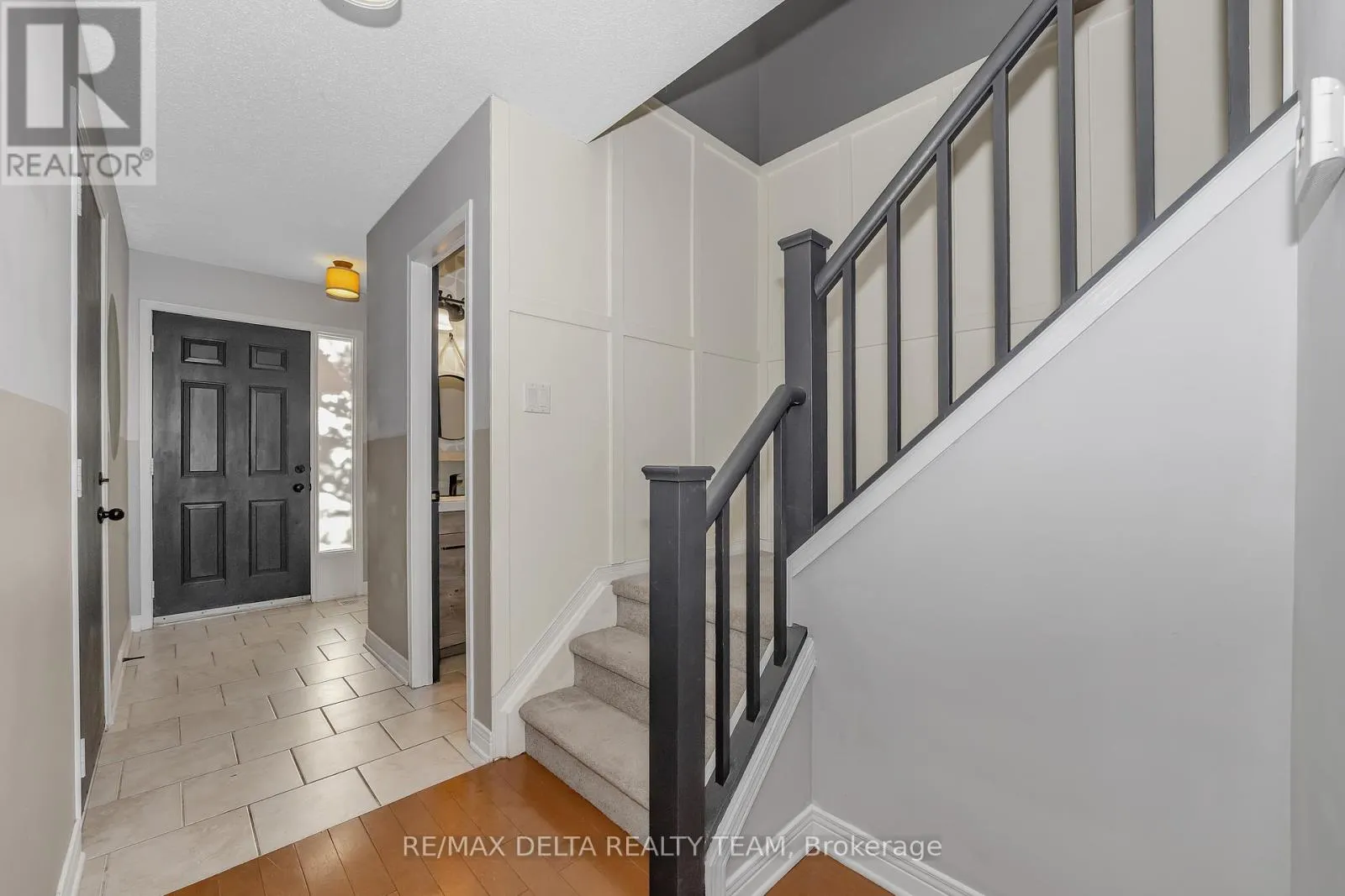 1423 CARAVEL CRESCENT