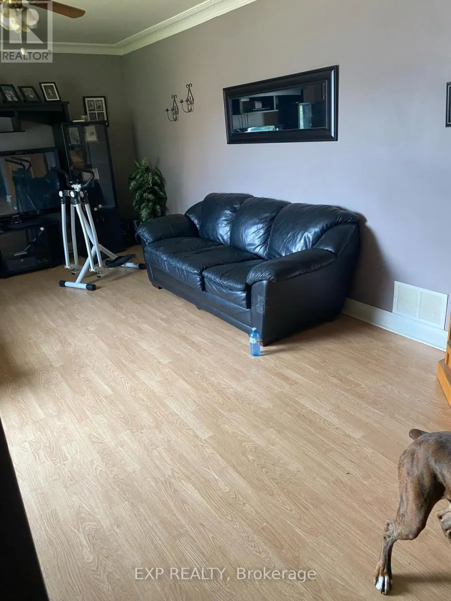 501 MCCONNELL AVENUE