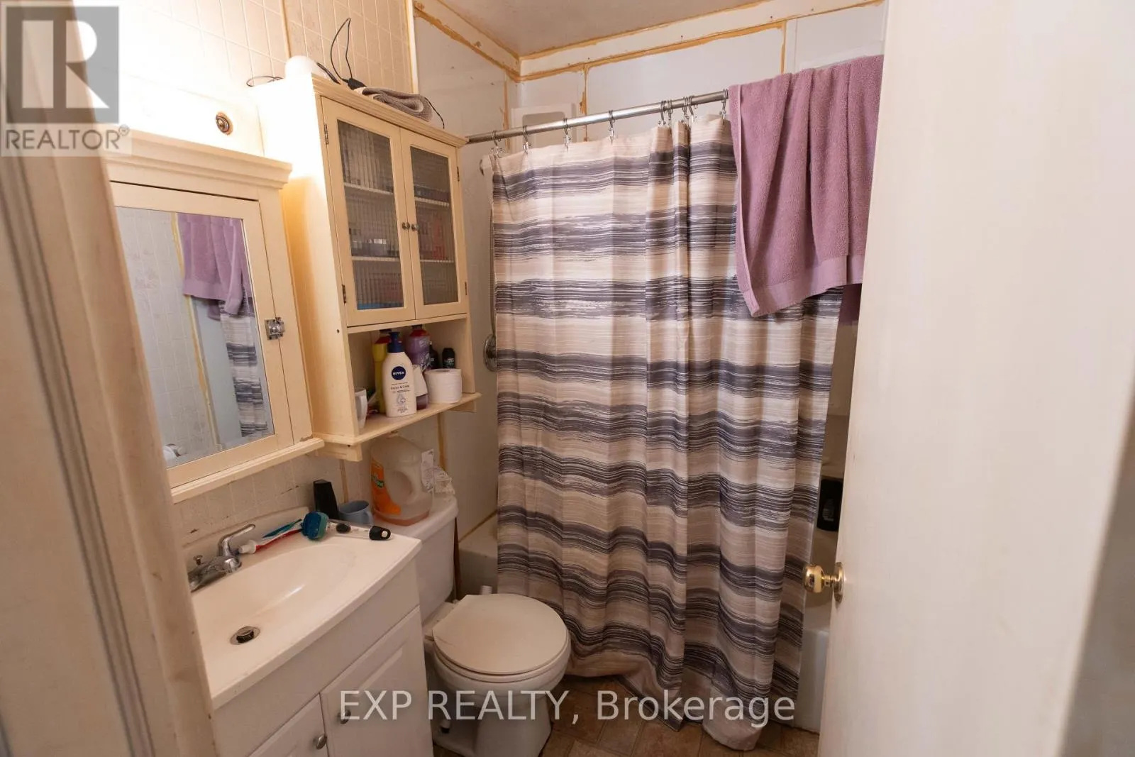 501 MCCONNELL AVENUE