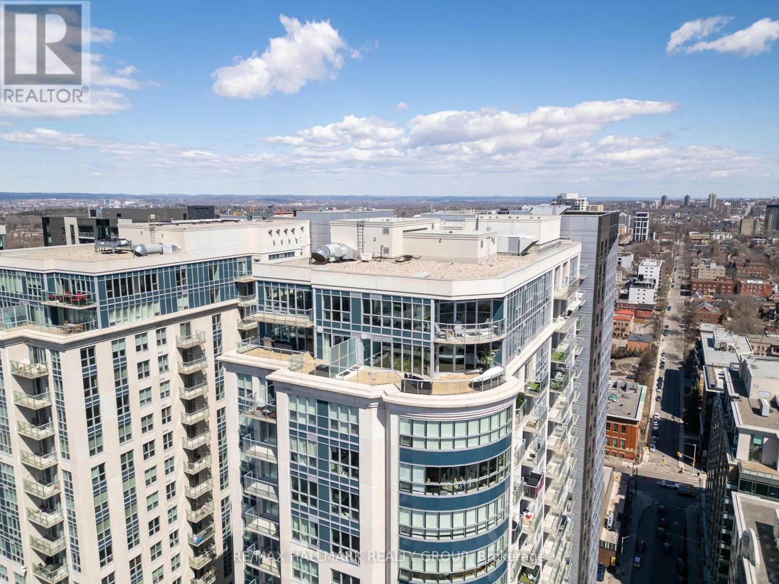 2701 - 195 BESSERER STREET