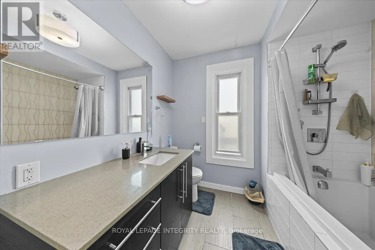 279 SOMERSET STREET E