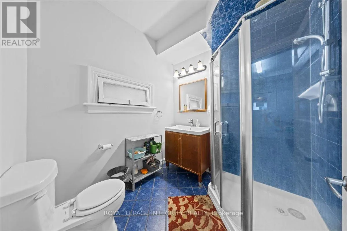 279 SOMERSET STREET E