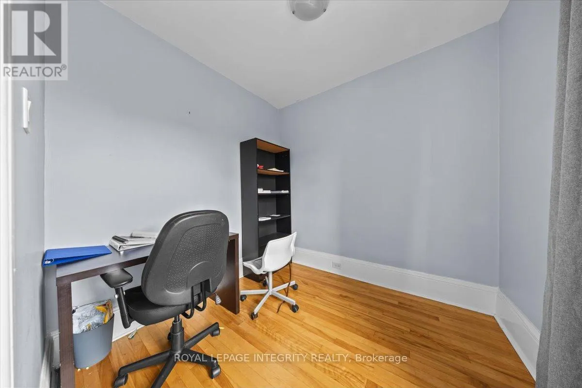 279 SOMERSET STREET E