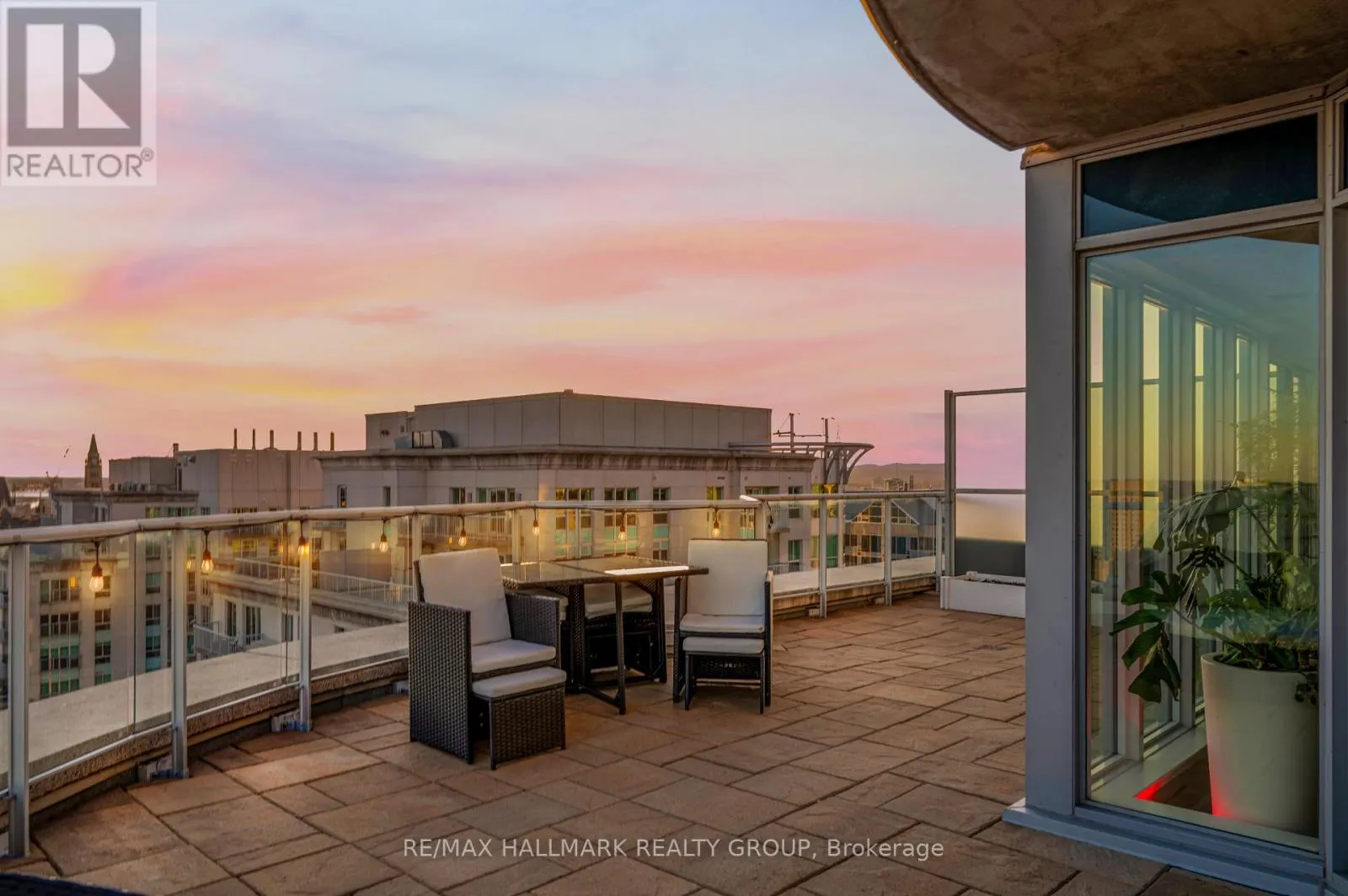 2701 - 195 BESSERER STREET