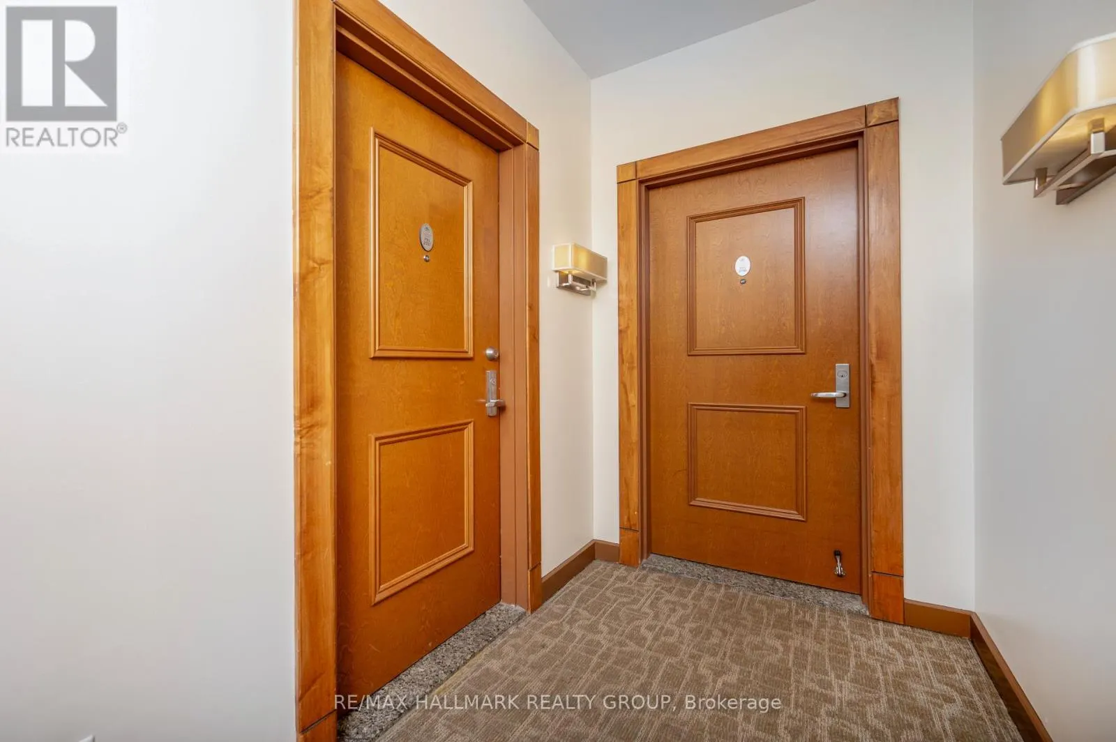 2701 - 195 BESSERER STREET