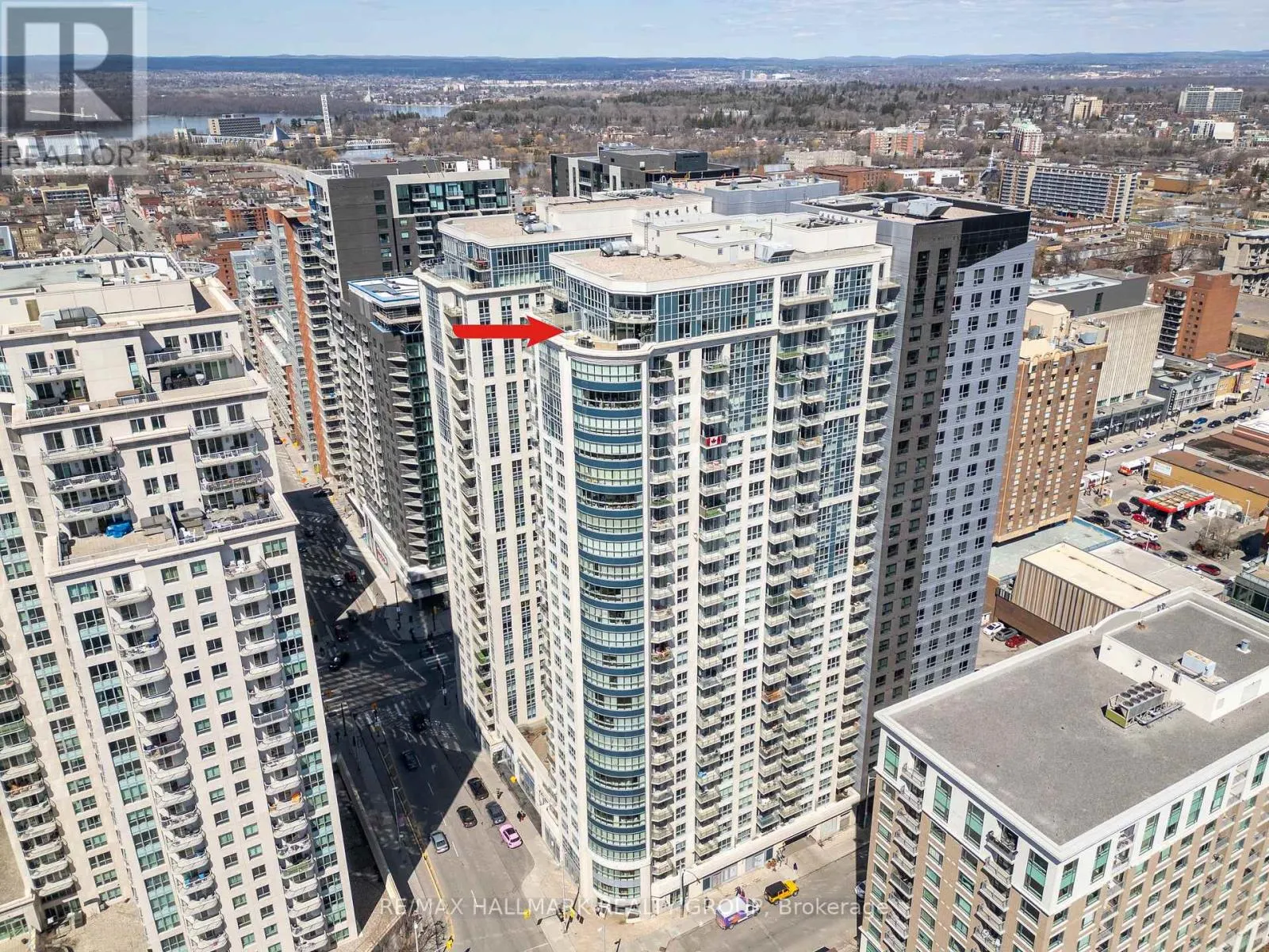 2701 - 195 BESSERER STREET