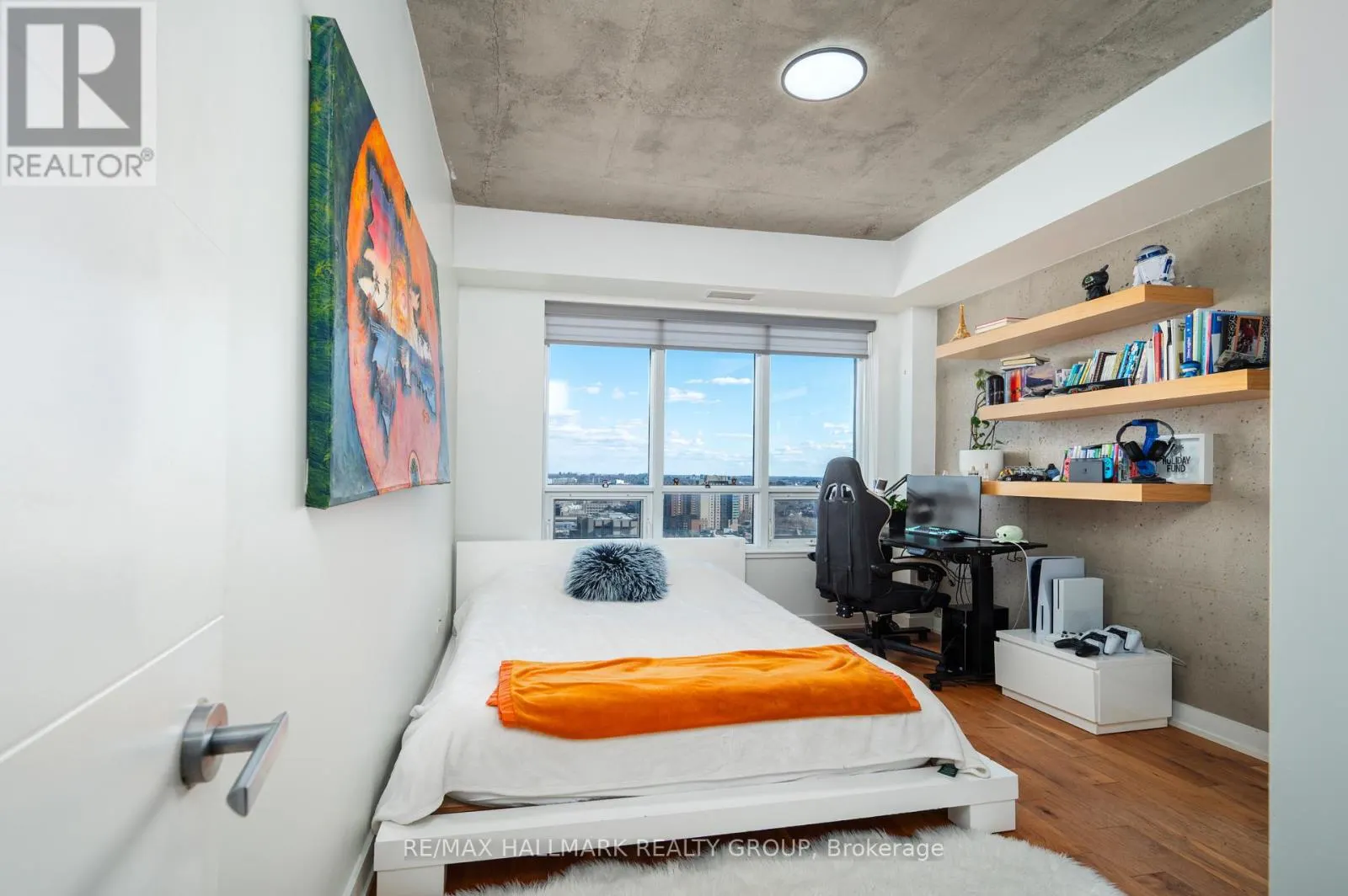 2701 - 195 BESSERER STREET