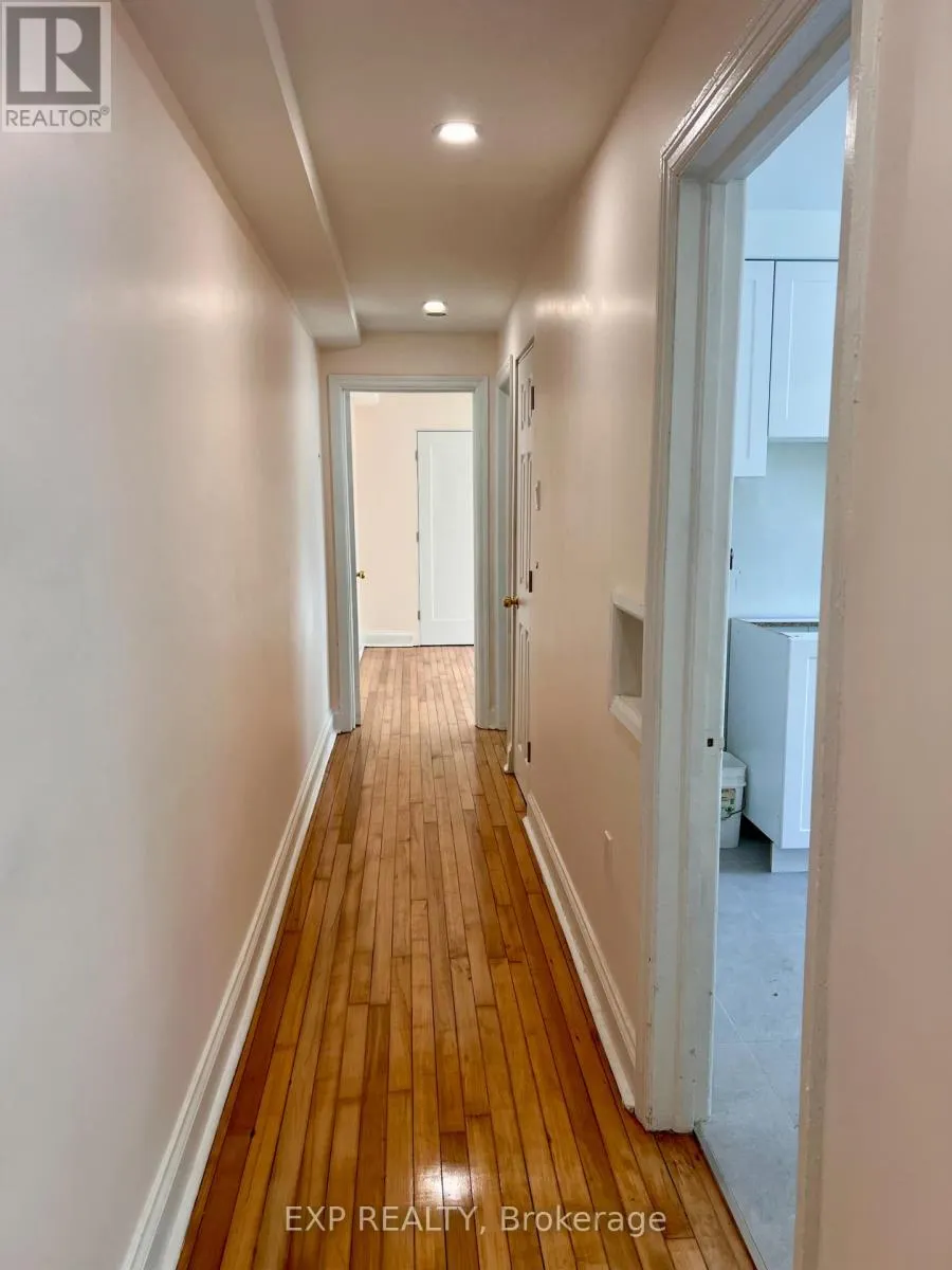 2 - 75 HOLLAND AVENUE