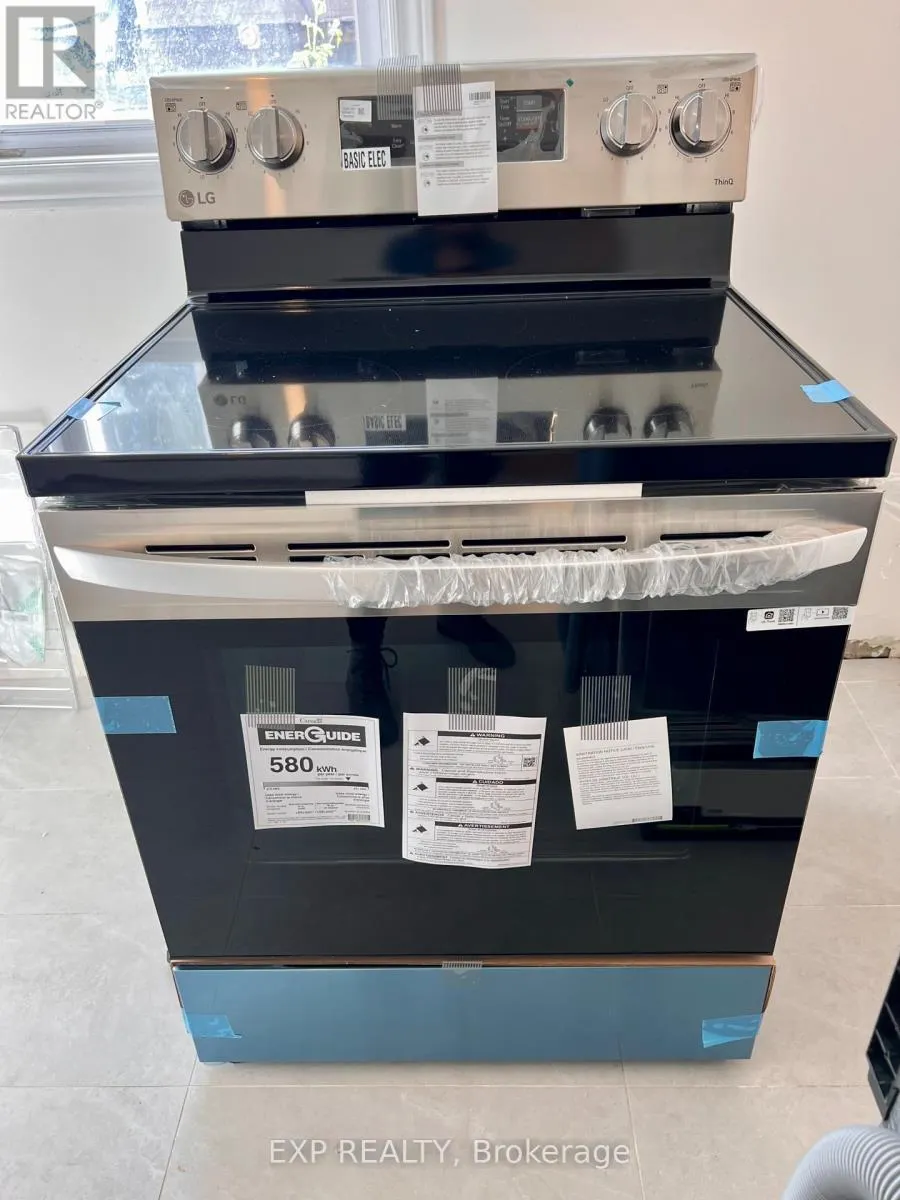 2 - 75 HOLLAND AVENUE