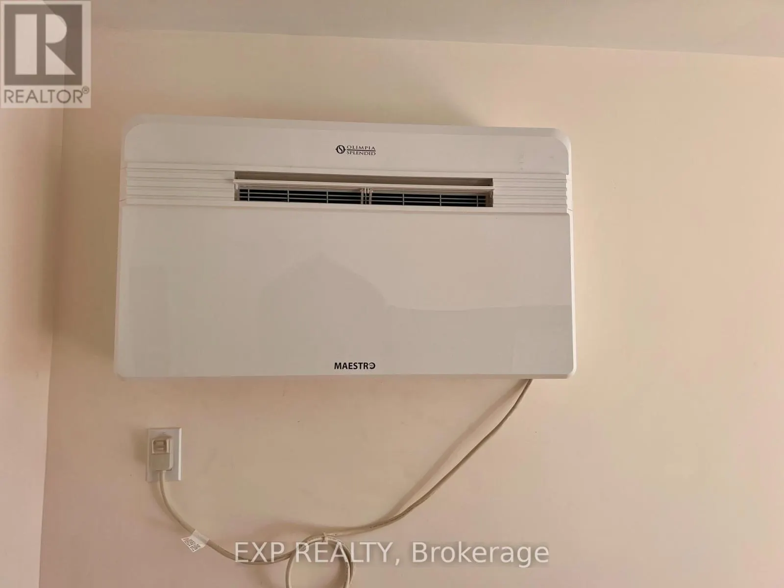 2 - 75 HOLLAND AVENUE