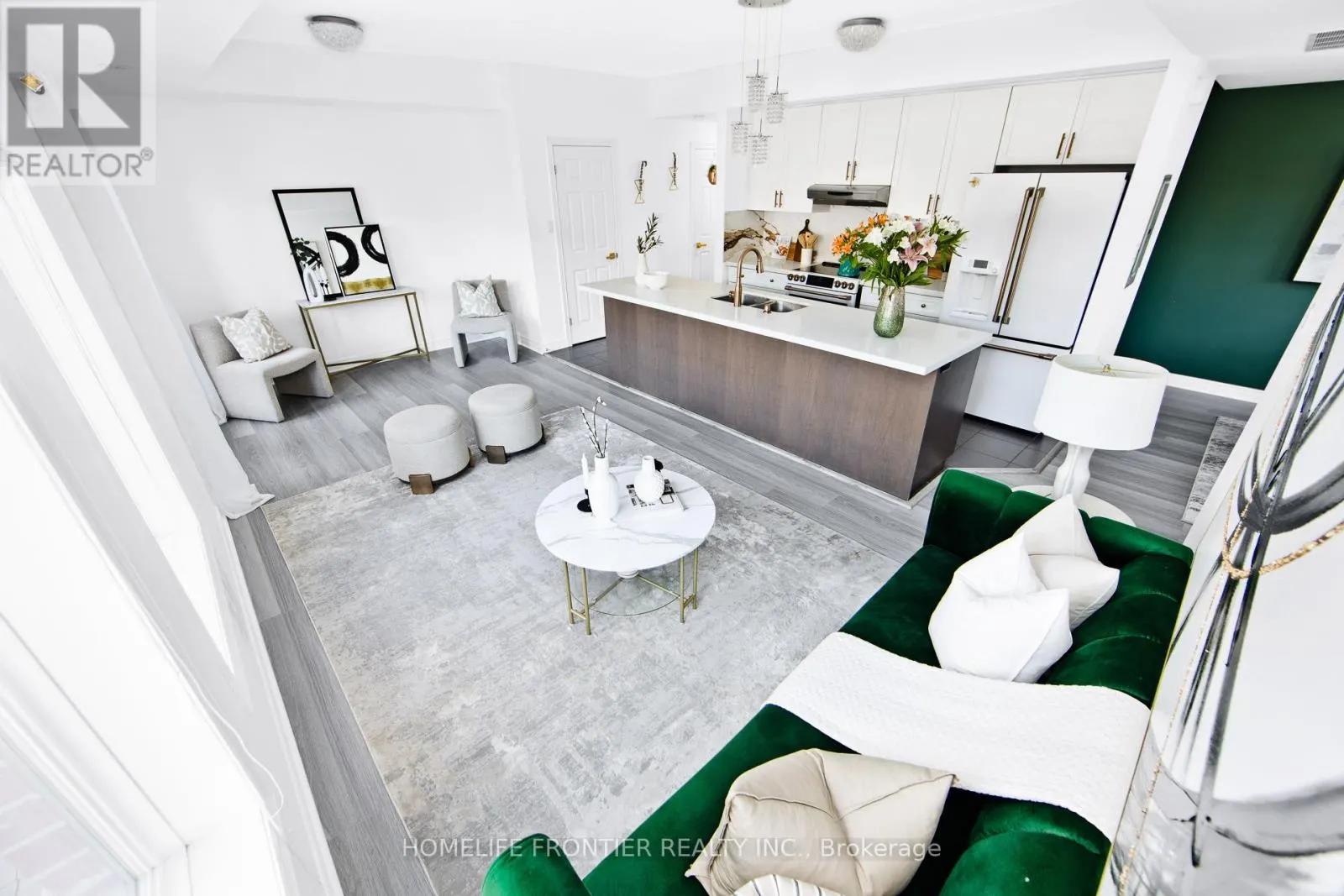 32 - 39 KAY CRESCENT