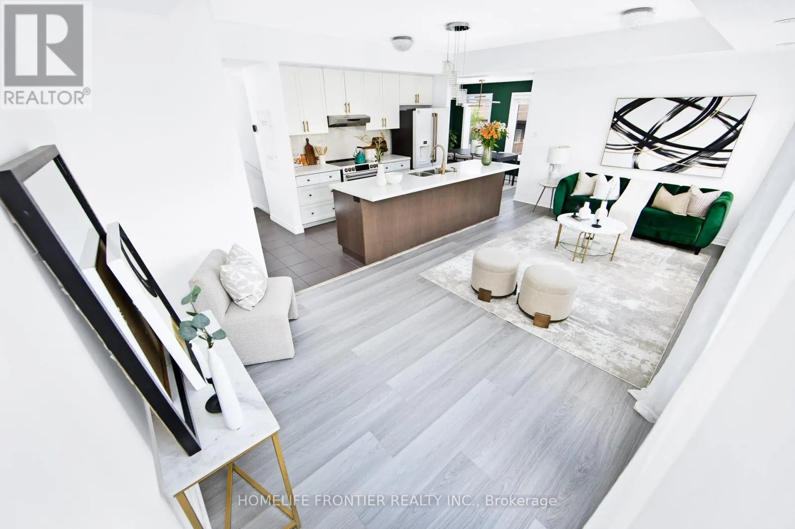 32 - 39 KAY CRESCENT