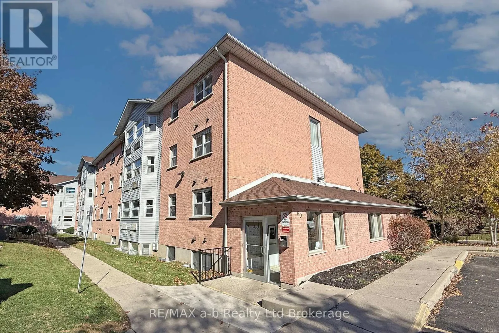 47 - 60 HIAWATHA ROAD, #47