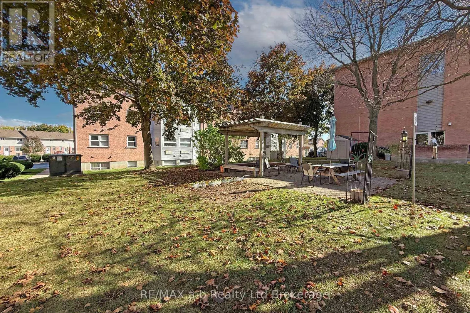 47 - 60 HIAWATHA ROAD, #47