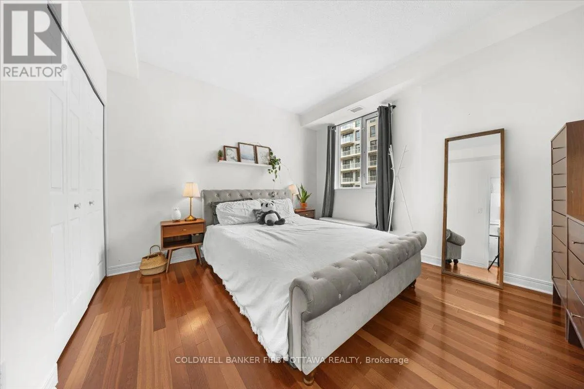 1108 - 134 YORK STREET