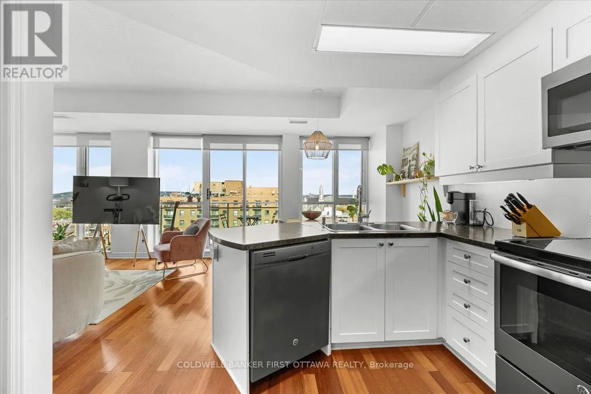 1108 - 134 YORK STREET