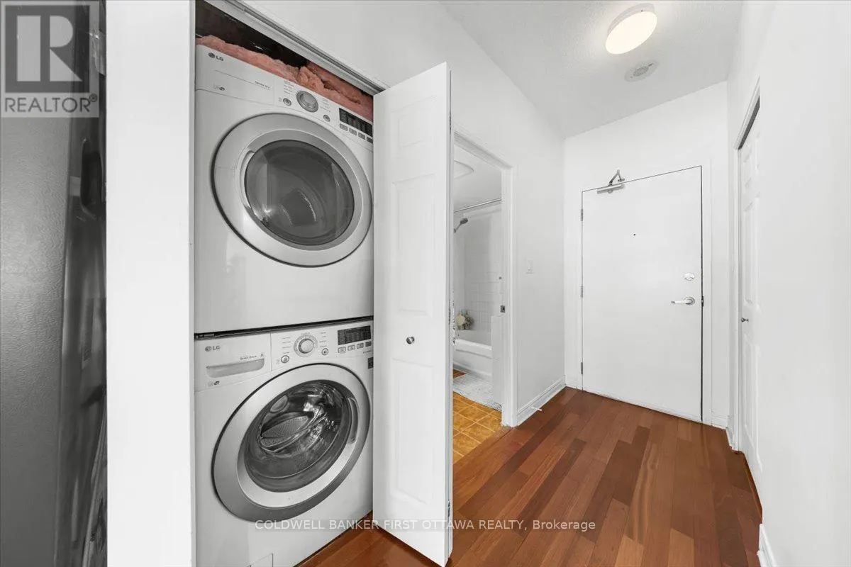 1108 - 134 YORK STREET