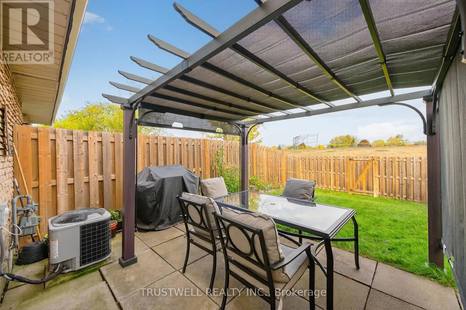 26 - 131 ROCKWOOD AVENUE