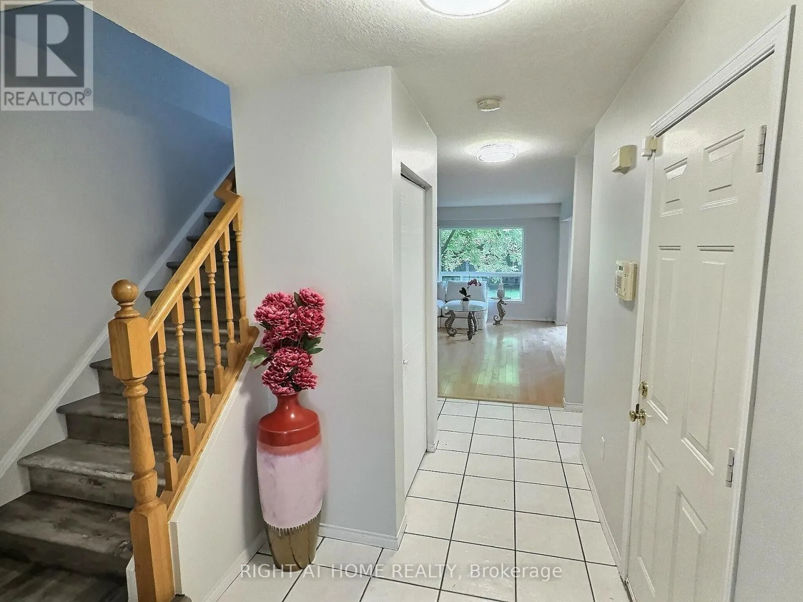 385 HAVENDALE CRESCENT