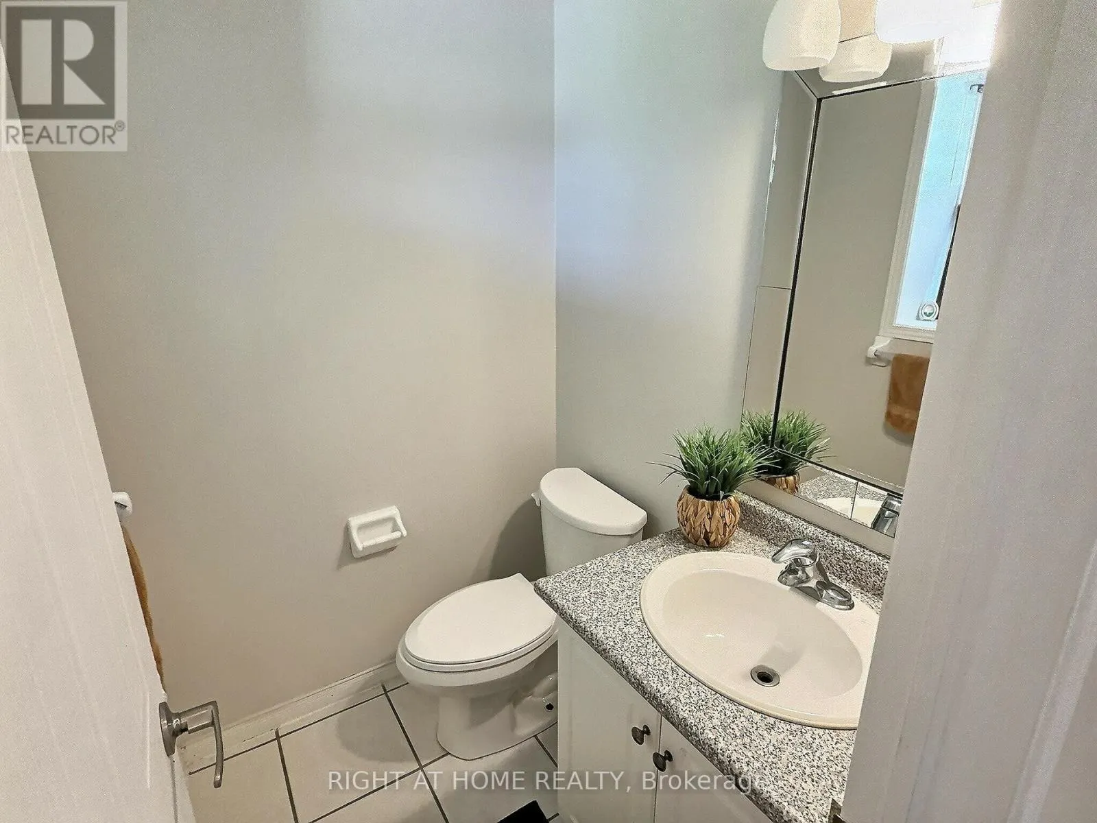 385 HAVENDALE CRESCENT