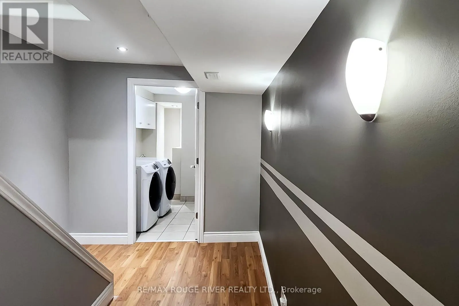 74 MEADOW WOOD CRESCENT