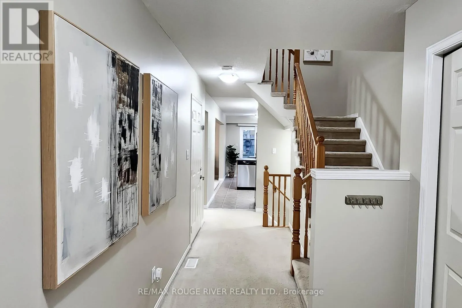 74 MEADOW WOOD CRESCENT