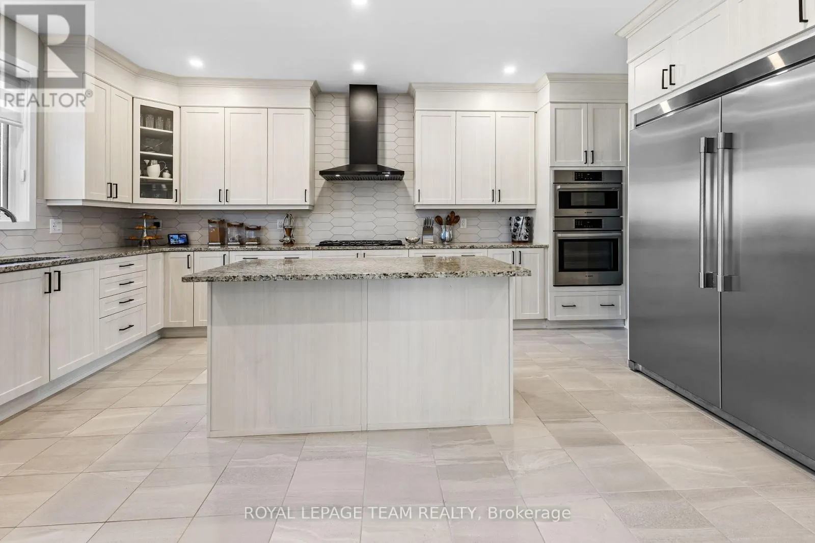 28 DUN SKIPPER DRIVE