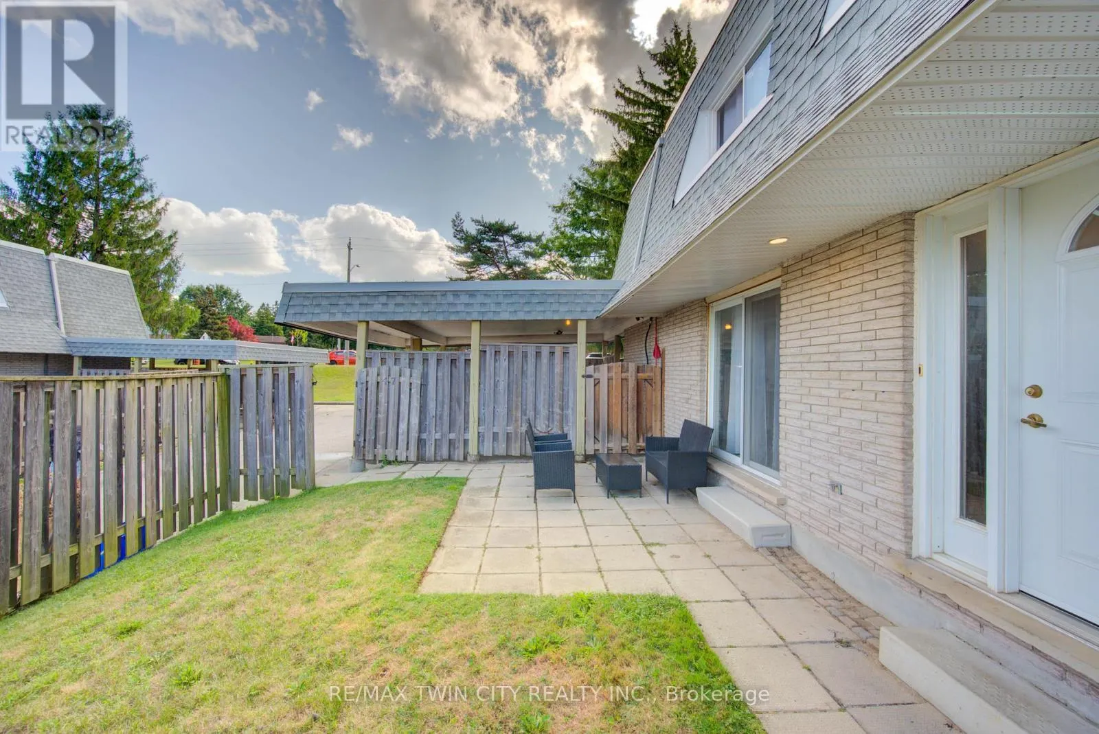 47 - 14 WILLIAMSBURG ROAD