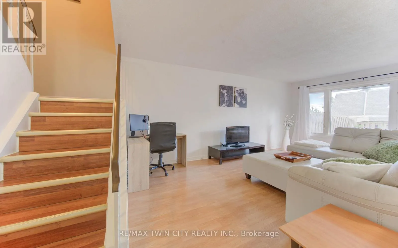 47 - 14 WILLIAMSBURG ROAD