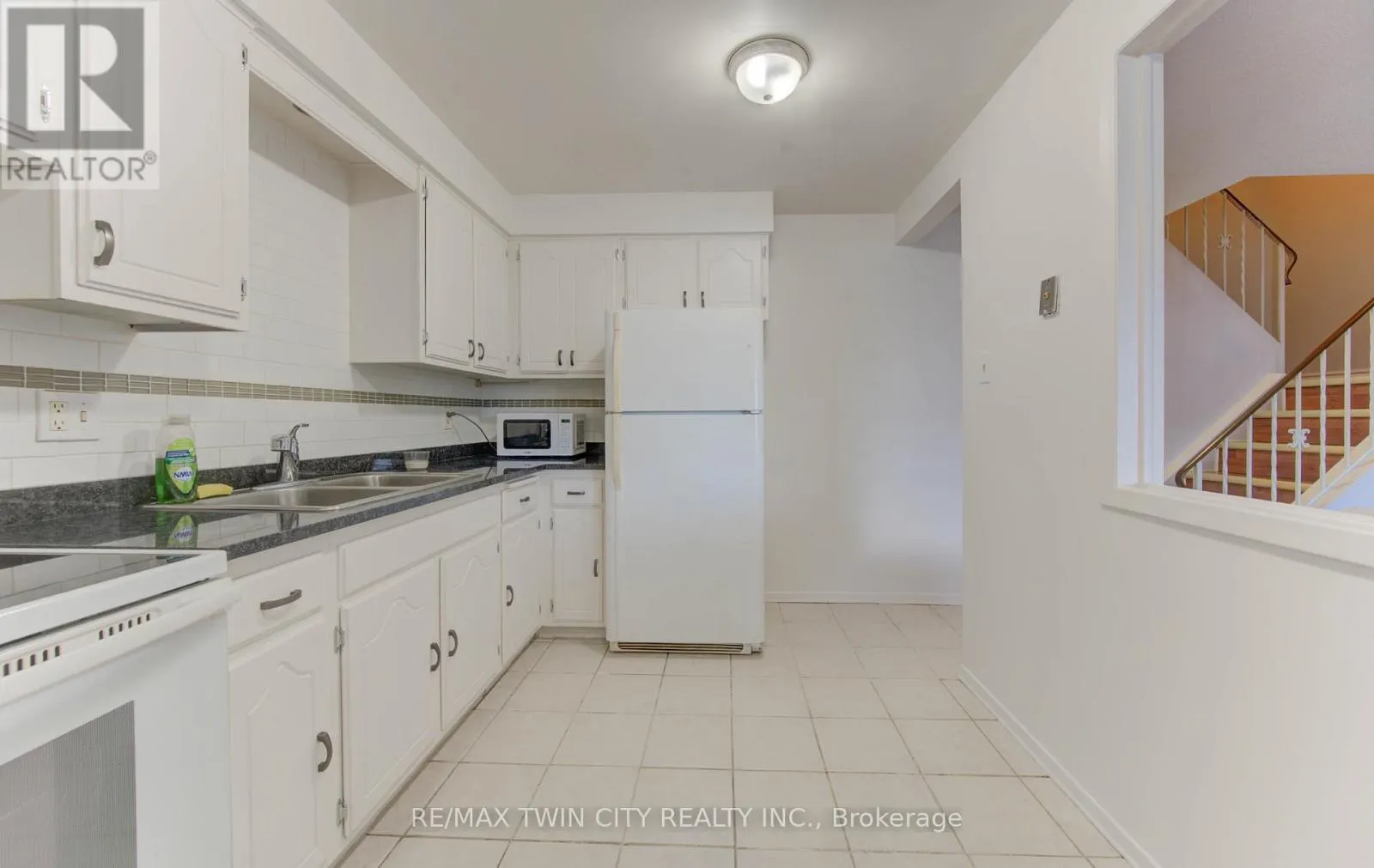 47 - 14 WILLIAMSBURG ROAD