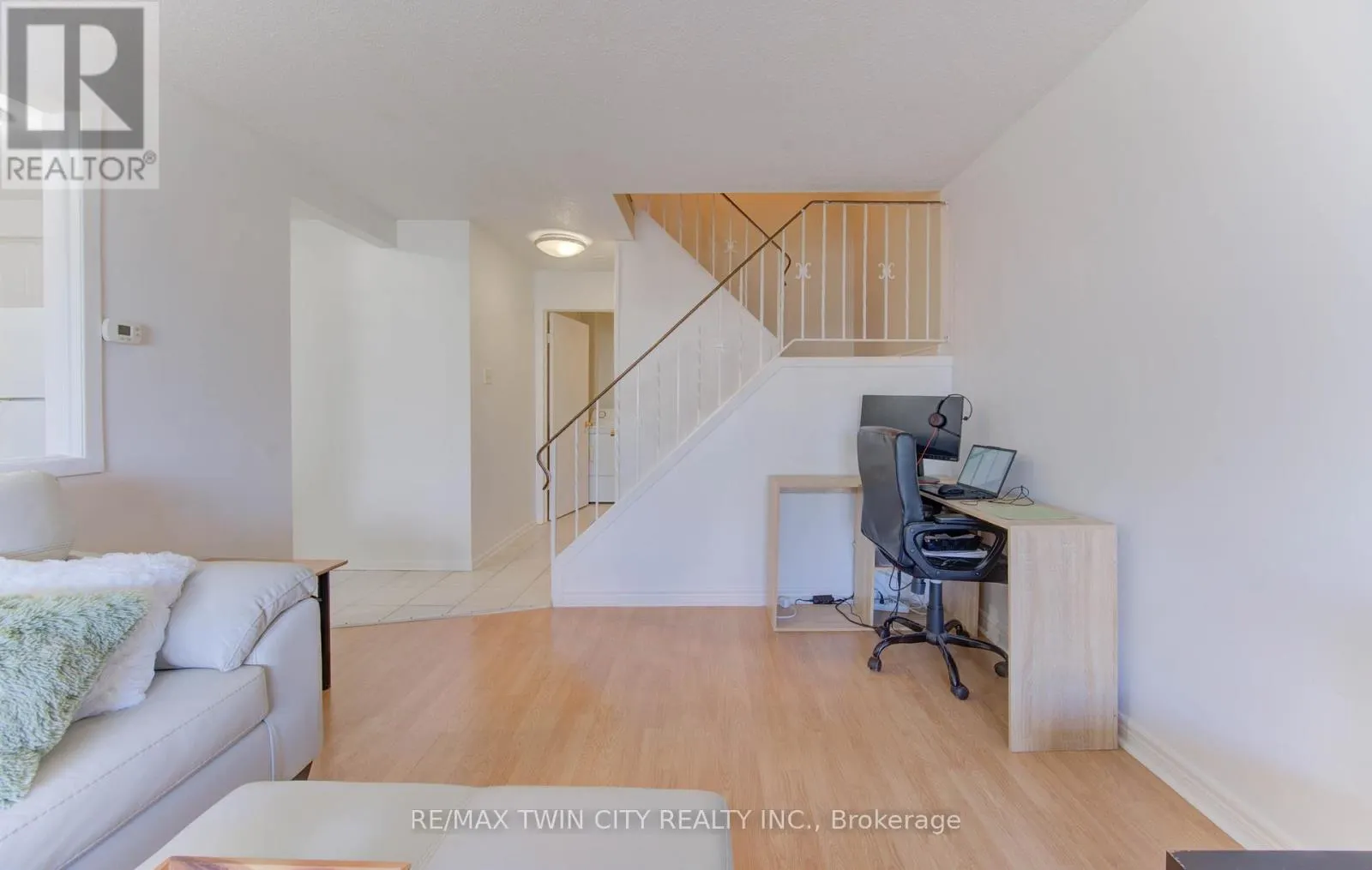 47 - 14 WILLIAMSBURG ROAD