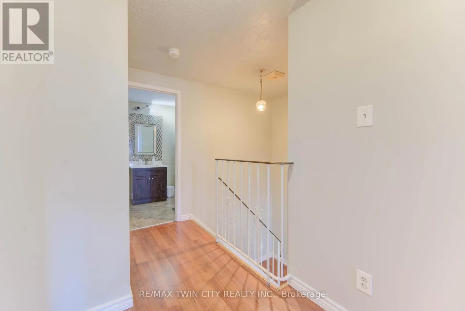 47 - 14 WILLIAMSBURG ROAD