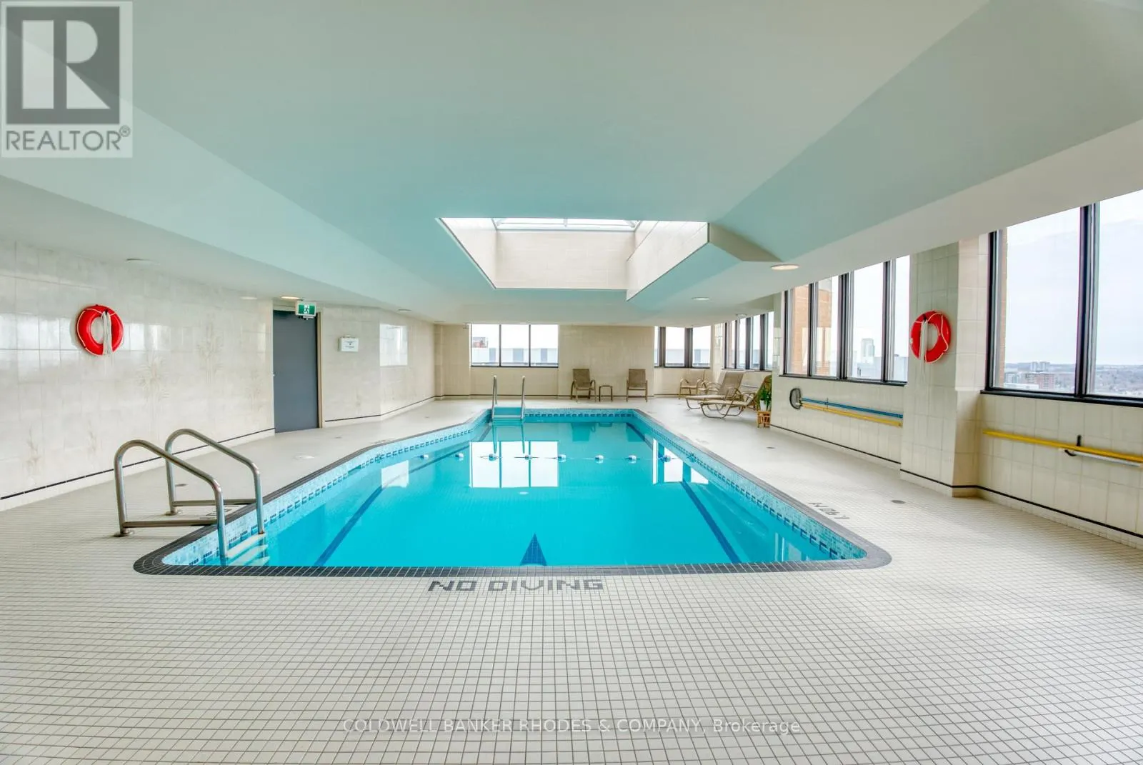 1105 - 556 LAURIER AVENUE W