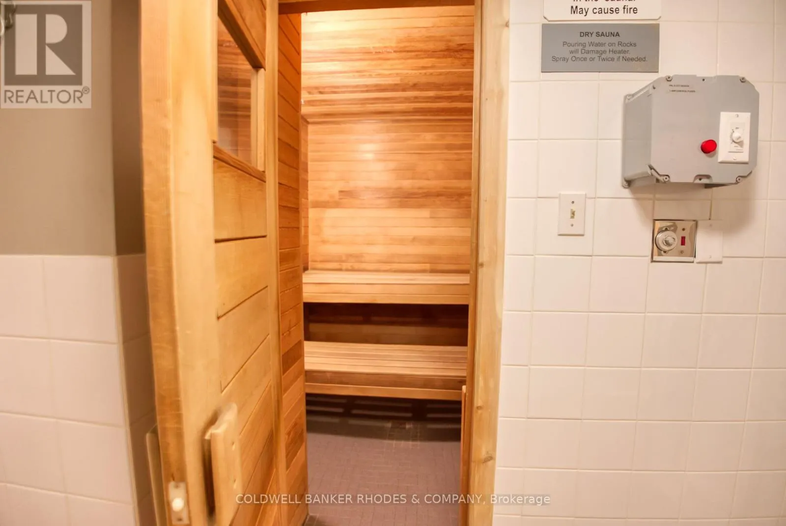 1105 - 556 LAURIER AVENUE W